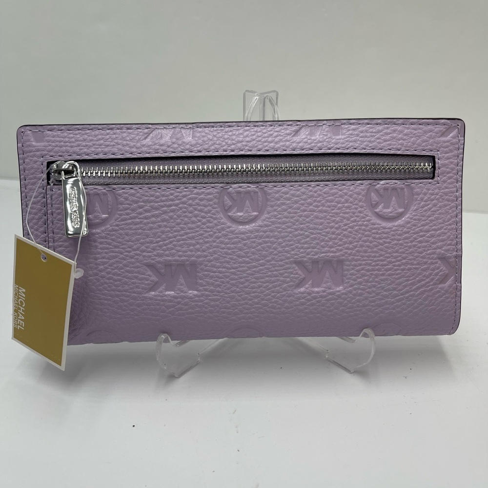 MICHAEL KORS Carson Large Logo Debossed Snap Wallet
Light Quartz 
NWT - Picture 4 of 16